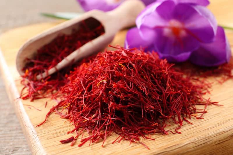 زعفران ممتاز گناباد با کیفیتی خالص و ماندگار
